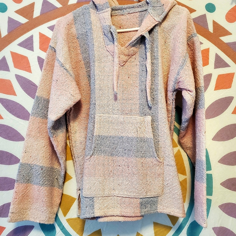 🍭3 x $25*  Baja Hoodie / Sweater in Baby pink *minor flaws* Sz Lrg
